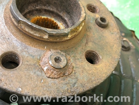 ФОТО поворотний кулак для Mercedes-Benz R-CLASS W251 (05-13) Киев