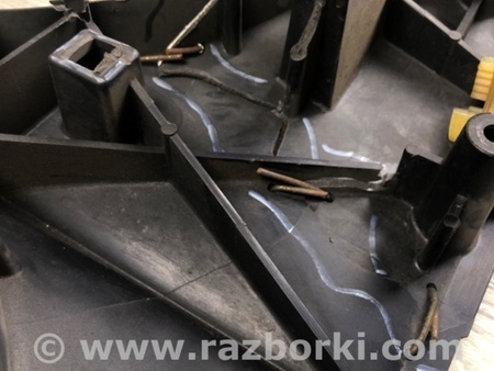 ФОТО Дифузор вентилятора основного радіатора для Mazda CX-9 TB (2007-2016) Киев