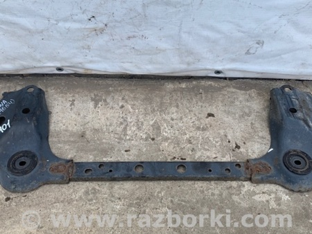 ФОТО Кронштейн передней балки для Nissan Juke (10-19) Киев