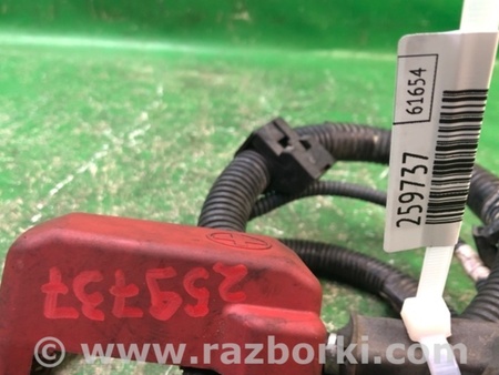 ФОТО Клема акумулятора для Toyota Sienna (11-16) Киев