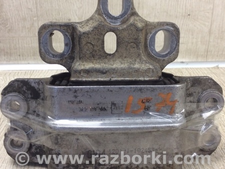 ФОТО Подушка АКПП для Volkswagen Passat CC (01.2012-12.2016) Киев