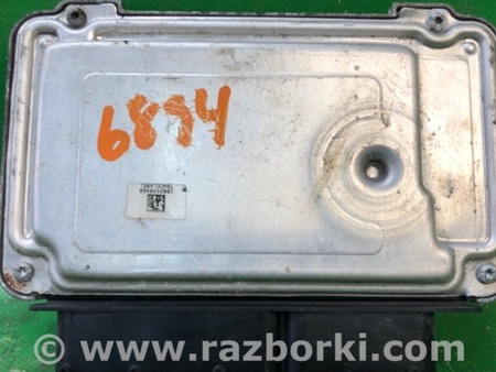 ФОТО Блок керування двигуном для Volkswagen Passat B7 (09.2010-06.2015) Киев
