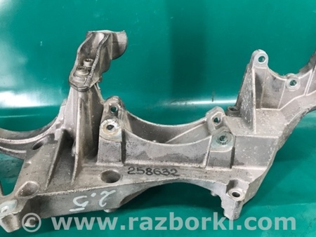 ФОТО Кронштейн крепления генератора для Volkswagen Passat B7 (09.2010-06.2015) Киев