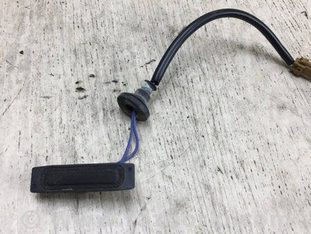 ФОТО Кнопка відкриття багажника для Nissan Sentra B17 Киев