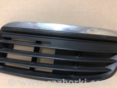 ФОТО Решітка переднього бампера для Volkswagen Jetta 5 1K2, 1K5 (01.2005 - 12.2010) Киев