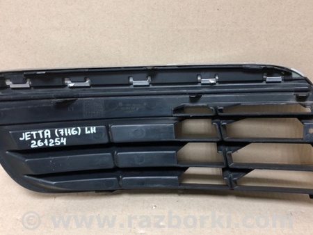 ФОТО Решітка переднього бампера для Volkswagen Jetta 5 1K2, 1K5 (01.2005 - 12.2010) Киев