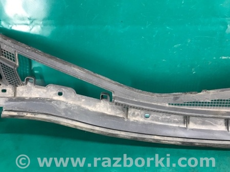 ФОТО Жабо під лобове скло (пластик) для Nissan Sentra B17 Киев