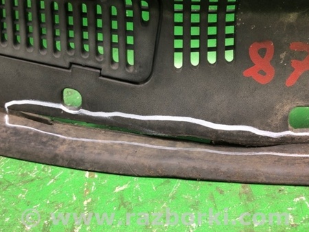 ФОТО Жабо під лобове скло (пластик) для Chrysler 300 (2004-2010) Киев