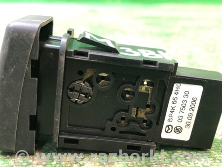 ФОТО Кнопка аварійної сигналізації для Mazda 3 BK (2003-2009) (I) Киев