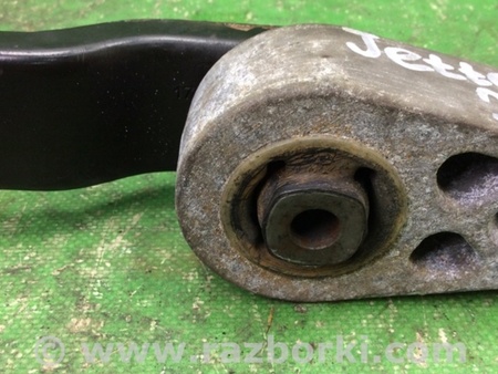 ФОТО Подушка двигуна для Volkswagen Jetta USA (10-17) Киев