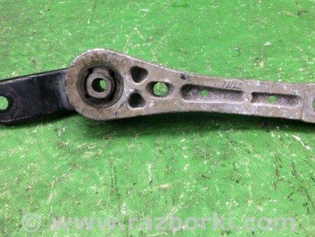 ФОТО Подушка двигуна для Volkswagen Jetta 5 1K2, 1K5 (01.2005 - 12.2010) Киев