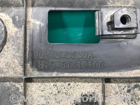 ФОТО подіум номерного знаку для Nissan NV200 USA (2013-) Киев