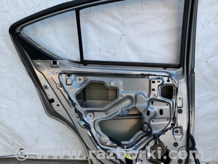 ФОТО Двері для Nissan Versa B17 Киев