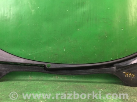 ФОТО Жабо під лобове скло (пластик) для Volkswagen Jetta 5 1K2, 1K5 (01.2005 - 12.2010) Киев