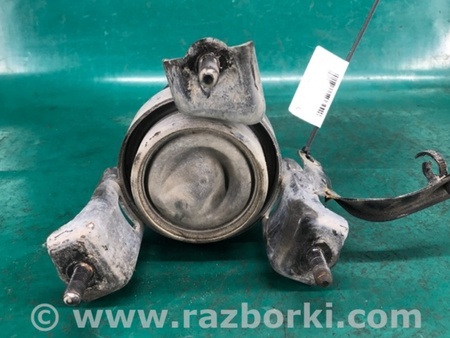ФОТО Подушка двигуна для Toyota Camry 50 XV50 (08.2011-11.2014) Киев