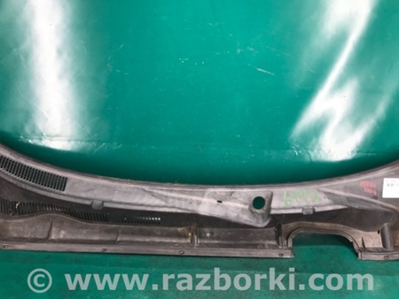 ФОТО Жабо під лобове скло (пластик) для Toyota RAV-4 (05-12) Киев