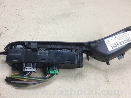 ФОТО Блок кнопок стеклоподъемников для Ford Focus 3 (01.2010 - 03.2018) Киев