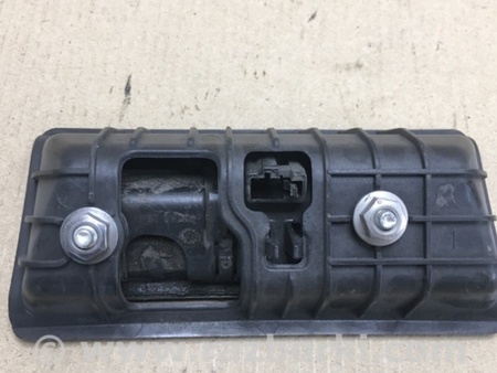 ФОТО Кнопка відкриття багажника для Volkswagen Jetta 5 1K2, 1K5 (01.2005 - 12.2010) Киев