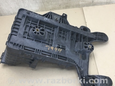 ФОТО Полиця акумулятора для Volkswagen Jetta 5 1K2, 1K5 (01.2005 - 12.2010) Киев