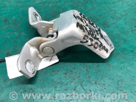 ФОТО Петля двері задньої лівої нижня для Mazda 3 BK (2003-2009) (I) Киев