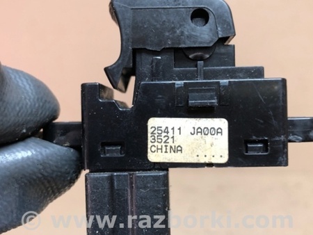 ФОТО Кнопка стеклоподъемника дверная для Nissan Altima L32 Киев
