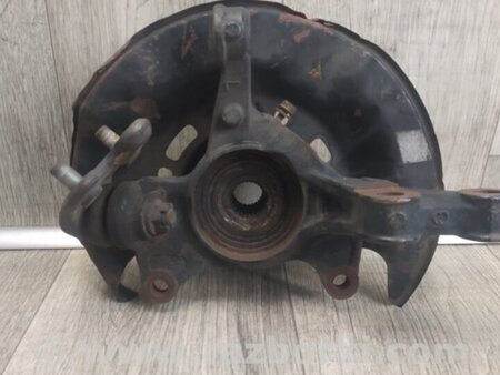 ФОТО поворотний кулак для Toyota Corolla E120 (08.2000-02.2007) Киев