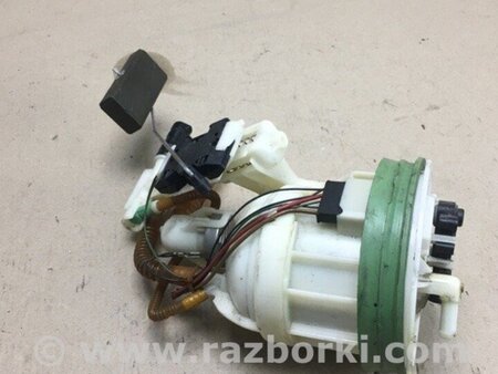 ФОТО Паливний насос для Mercedes-Benz C-CLASS W204 (07-14) Киев