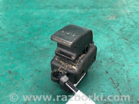 ФОТО Кнопка стеклоподъемника дверная для Mazda 3 BK (2003-2009) (I) Киев