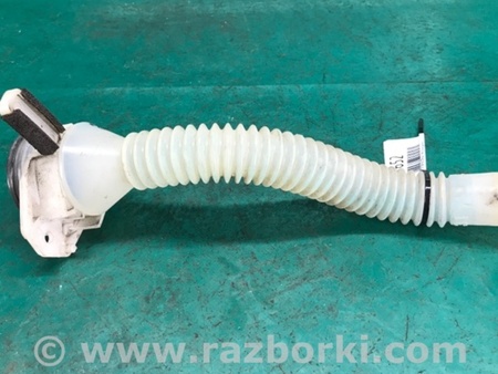 ФОТО Горловина бачка стеклоомывателя для Lexus RX300/330/350/400 (03-09) Киев
