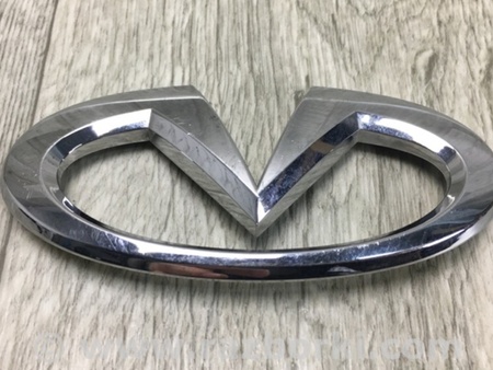 ФОТО Емблема для Infiniti M35/M45 Киев