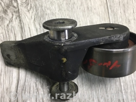 ФОТО Кронштейн натяжного ролика для Mitsubishi L200 (06-14) Киев