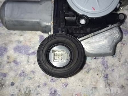 ФОТО Склопідйомник для Toyota Prius 30 (09-17) Киев