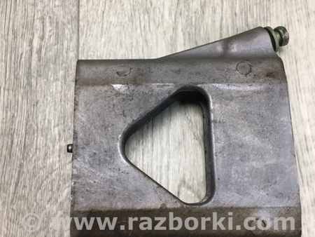 ФОТО Кріплення / кронштейн для Toyota Highlander (01-07) Киев