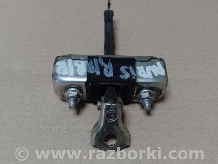 ФОТО Обмежувач дверей для Toyota Auris E150 (10.2006-11.2012) Киев