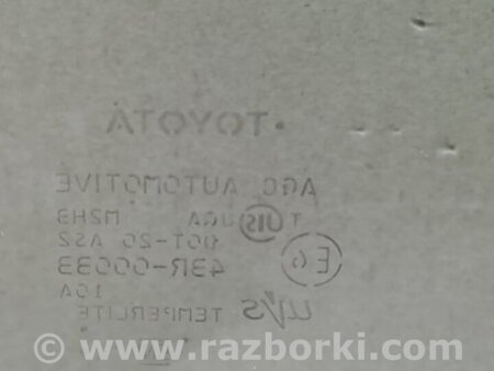 ФОТО Скло дверей для Toyota Prius 30 (09-17) Киев