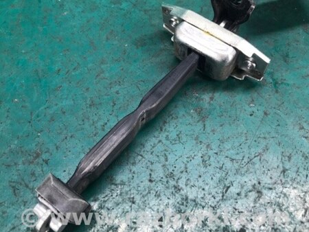 ФОТО Обмежувач дверей для Toyota Prius 30 (09-17) Киев