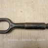 ФОТО Гак буксирувальний для Volkswagen Passat B7 (09.2010-06.2015) Киев