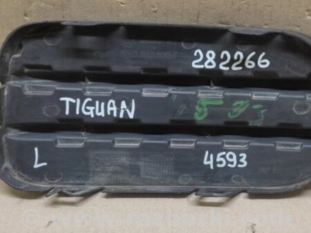 ФОТО Заглушка противотуманной фары левая для Volkswagen Tiguan (11-17) Киев