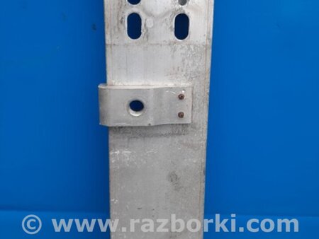 ФОТО Кронштейн підсилювач переднього бампера для Toyota Prius 30 (09-17) Киев