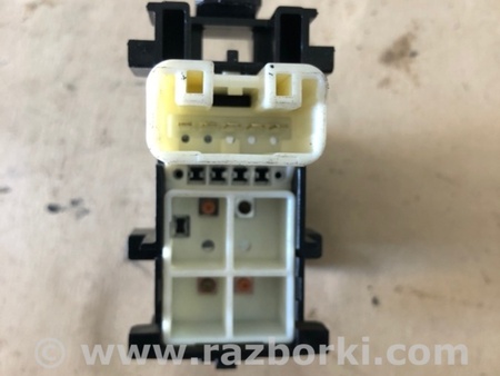 ФОТО Кнопка стеклоподъемника дверная для Toyota Auris E150 (10.2006-11.2012) Киев