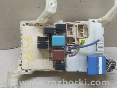 ФОТО Блок запобіжників салону для Toyota Avalon XX20 (08.1999-11.2004) Киев