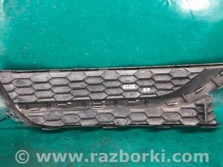 ФОТО Решітка переднього бампера для Volkswagen Passat B7 (09.2010-06.2015) Киев