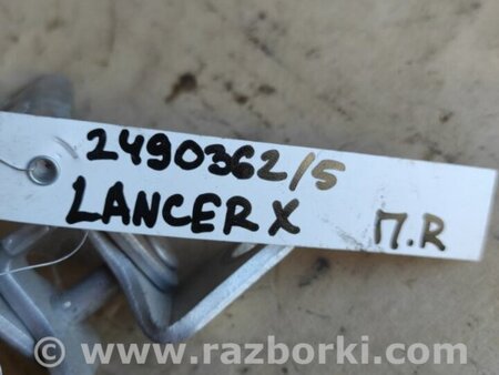 ФОТО Петля двері задньої лівої нижня для Mitsubishi Lancer X 10 (08-17) Киев