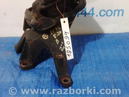 ФОТО Кріплення / кронштейн для Toyota Sequoia (01-07) Киев