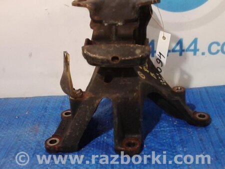 ФОТО Кріплення / кронштейн для Toyota Sequoia (01-07) Киев