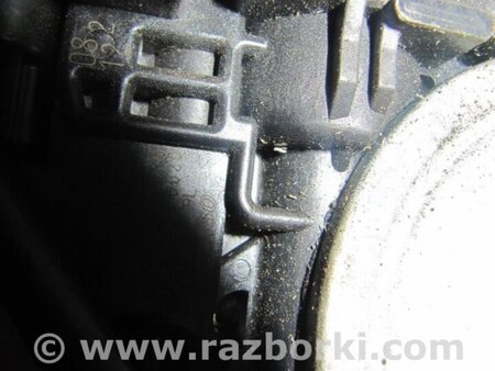 ФОТО Замок двері задній лівий для Toyota Sienna (03-10) Киев