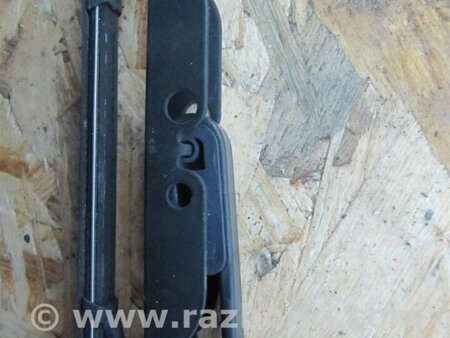 ФОТО Повідець склоочисника задній для Toyota Sienna (03-10) Киев