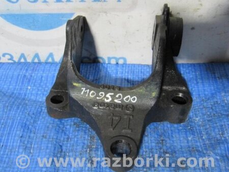 ФОТО Кронштейн крепления КПП для Mazda CX-7 Киев