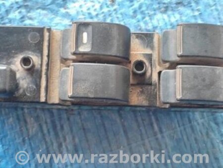 ФОТО Блок кнопок стеклоподъемников для Mitsubishi L200 (06-14) Киев