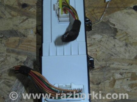 ФОТО Кнопка стеклоподъемника дверная для Hyundai Santa Fe DM (12-18) Киев
